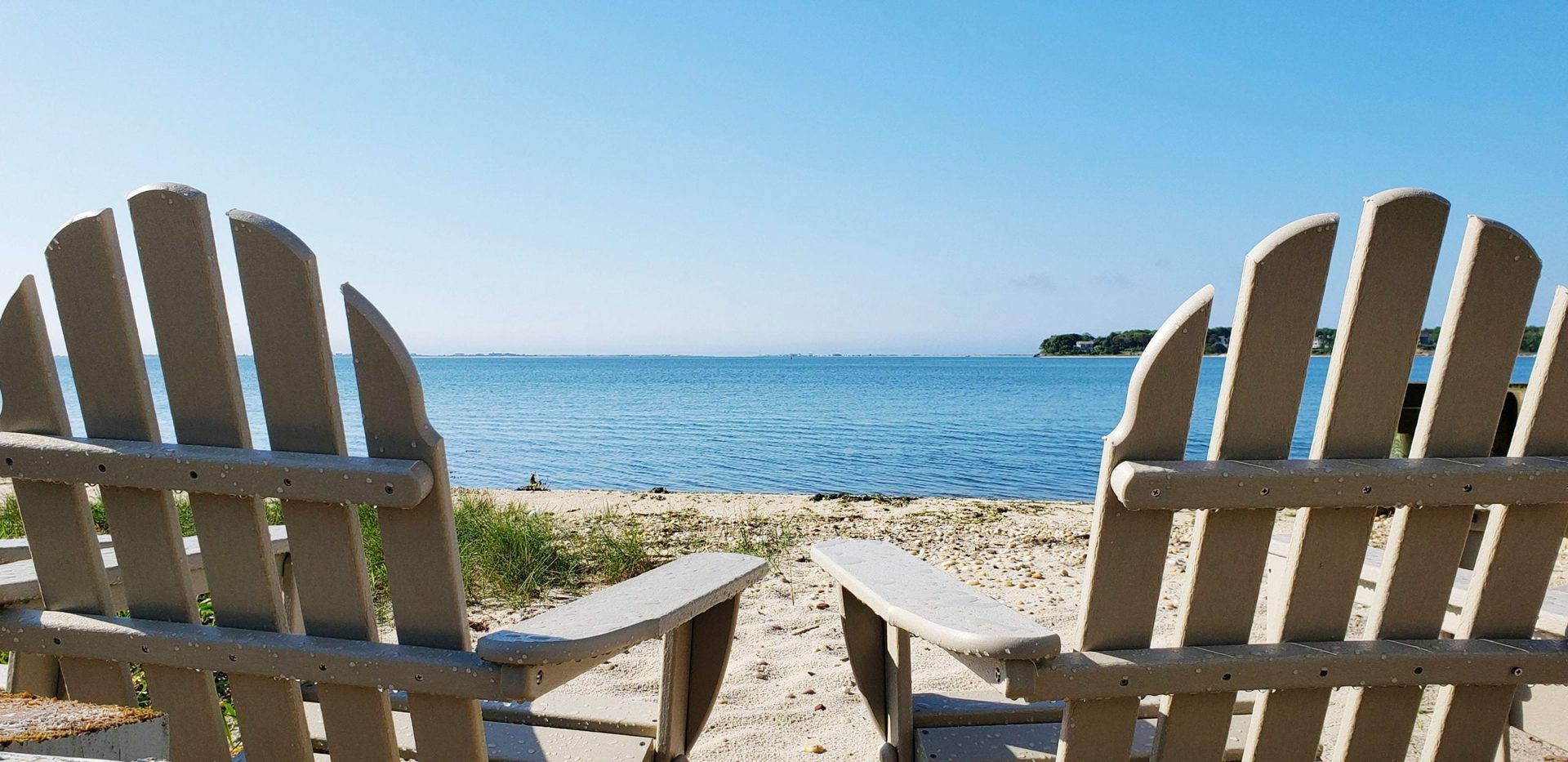 Intimate bay beach event setting at Ocean View Terrace Inn on Shinnecock Bay
